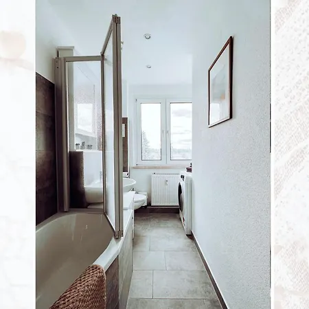 Kaeferhain, App 135 Groitzsch